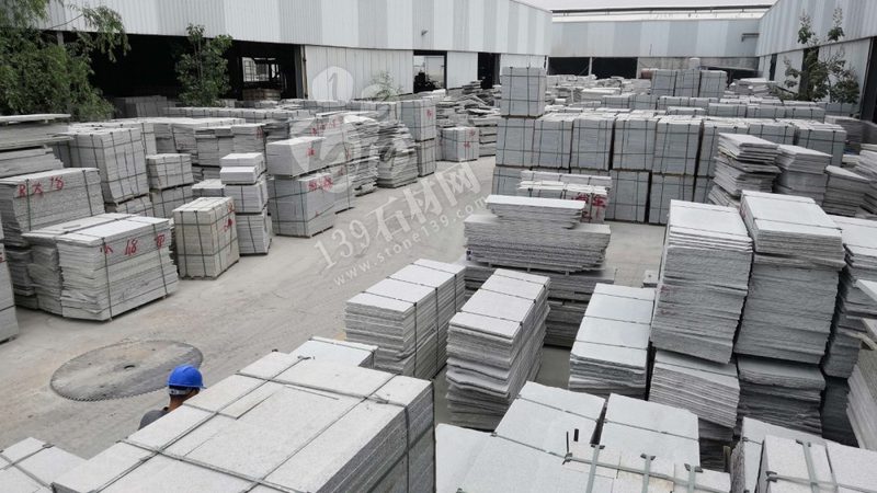 石材马赛克地面防滑垫：安全与美观的完美融合