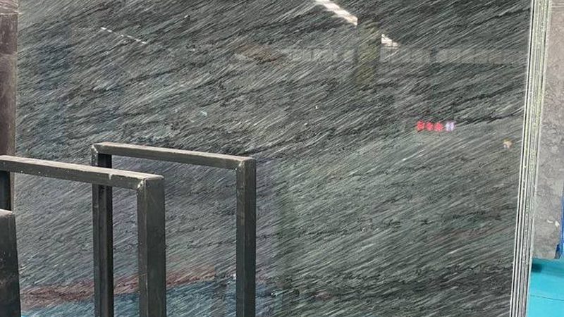 岩板台面，揭秘其背后的生产流程**